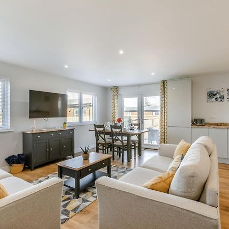 Готель Cotswold Gateway Escape Offenham Екстер'єр фото