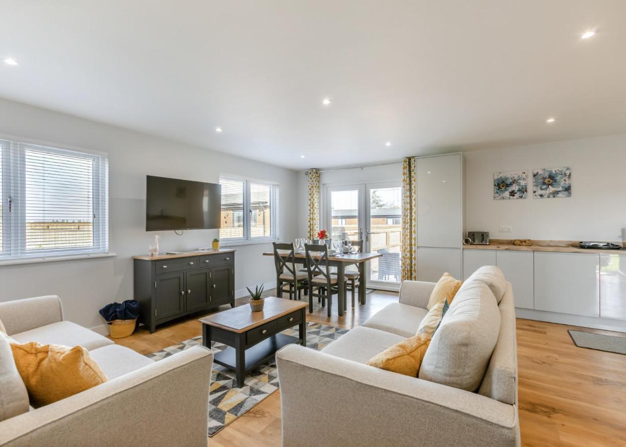 Готель Cotswold Gateway Escape Offenham Екстер'єр фото
