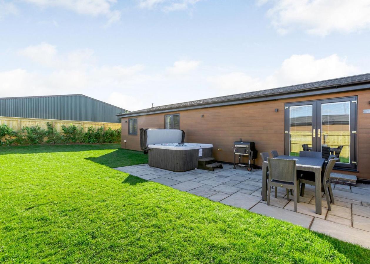 Готель Cotswold Gateway Escape Offenham Екстер'єр фото