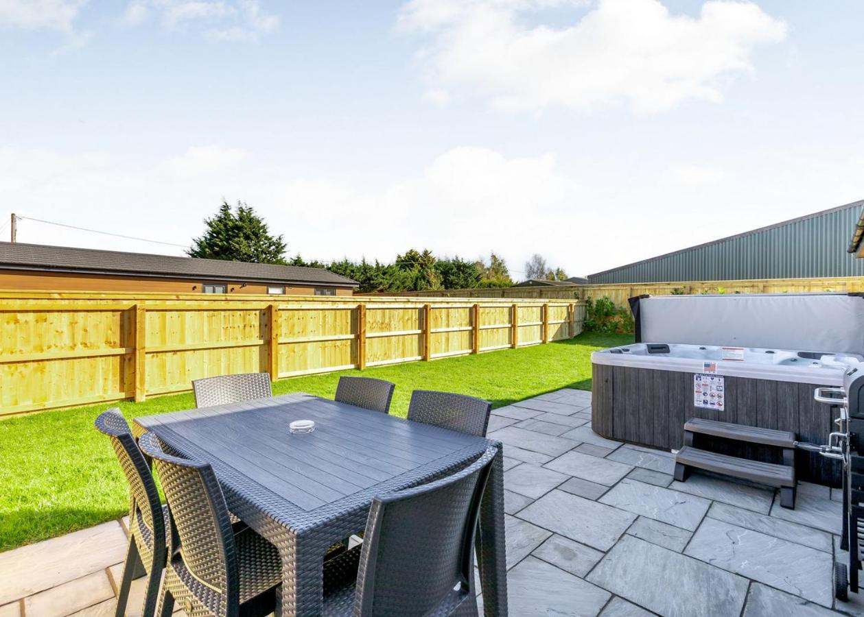 Готель Cotswold Gateway Escape Offenham Екстер'єр фото